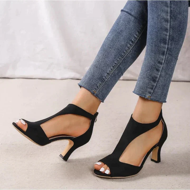 Carlisle | Orthopaedic Heeled Shoes