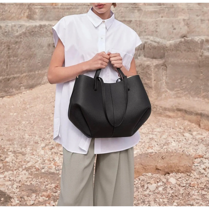 Arale | Large Capacity Shoulder Bag